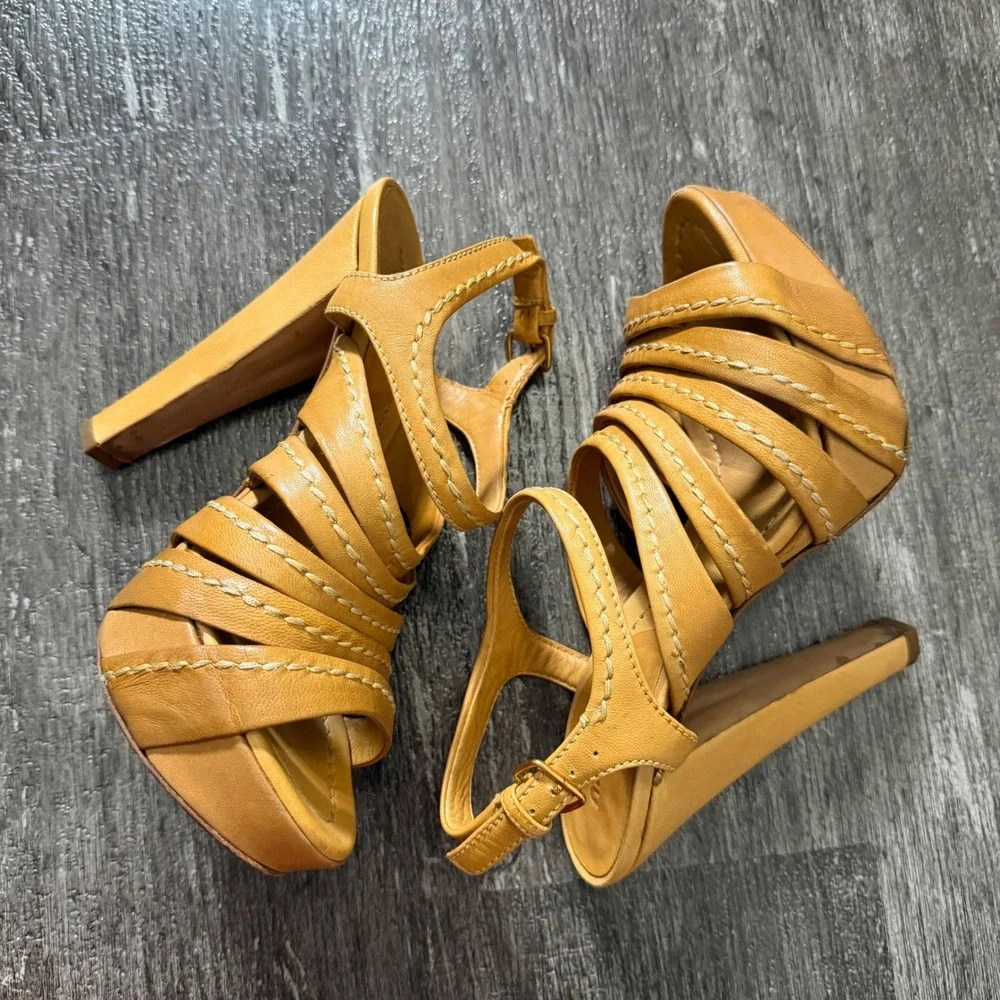 Miu Miu Tan Leather Strappy Platform Stiletto Heels‎ Sandals Size 35 EU / 5 US